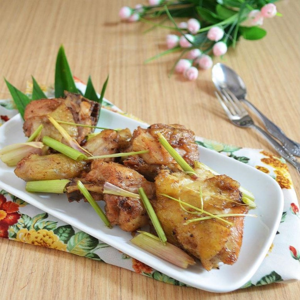 Ayam Bumbu Serai