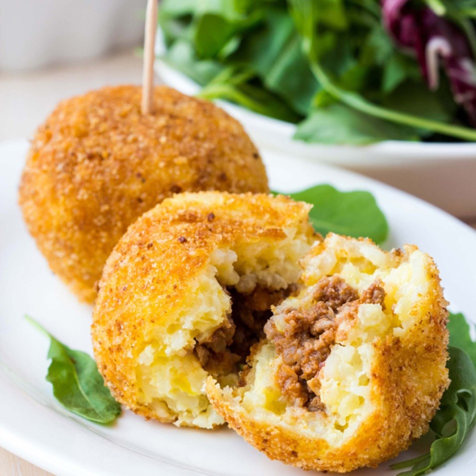 Kroket Nasi Isi Daging Bolognese