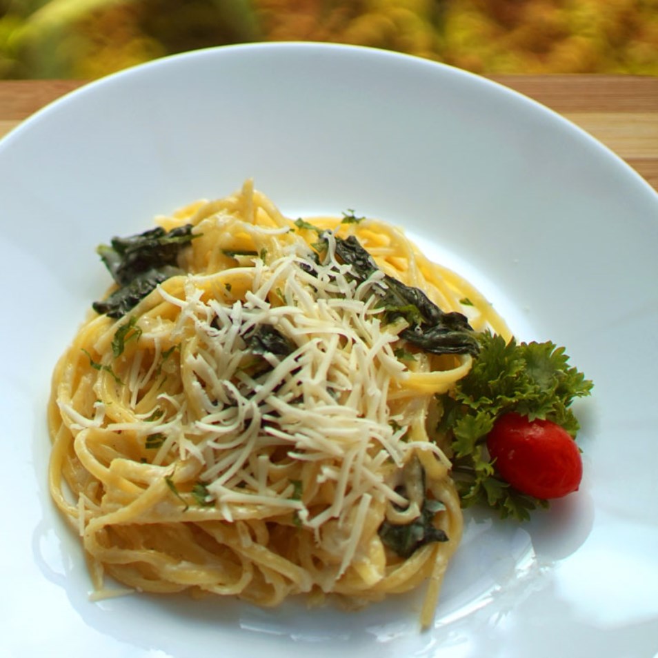 Linguini Tumis Bayam