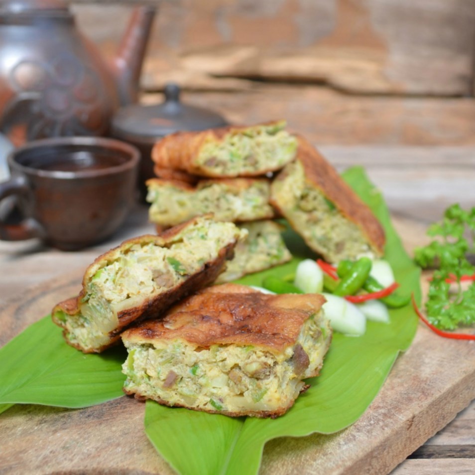 Martabak Daging Sapi Bumbu Gulai