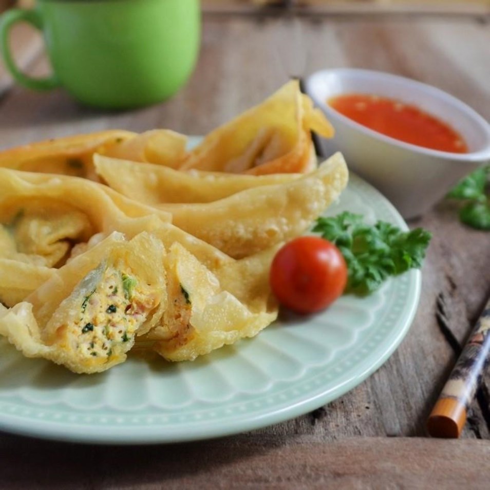 Siomay Goreng Isi Udang Bayam